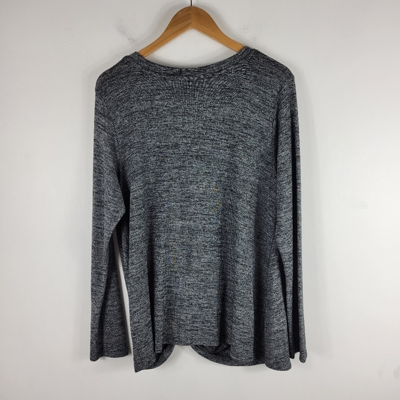 New Sunday in Brooklyn Twist Hem Ruched Front Long Sleeve V Neck Top - Picture 7 of 10